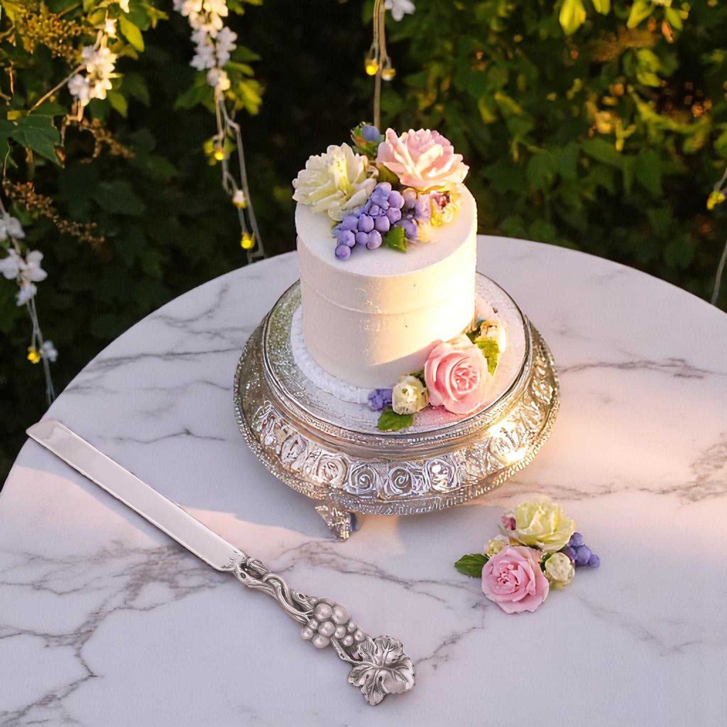 Grape Cake Knife