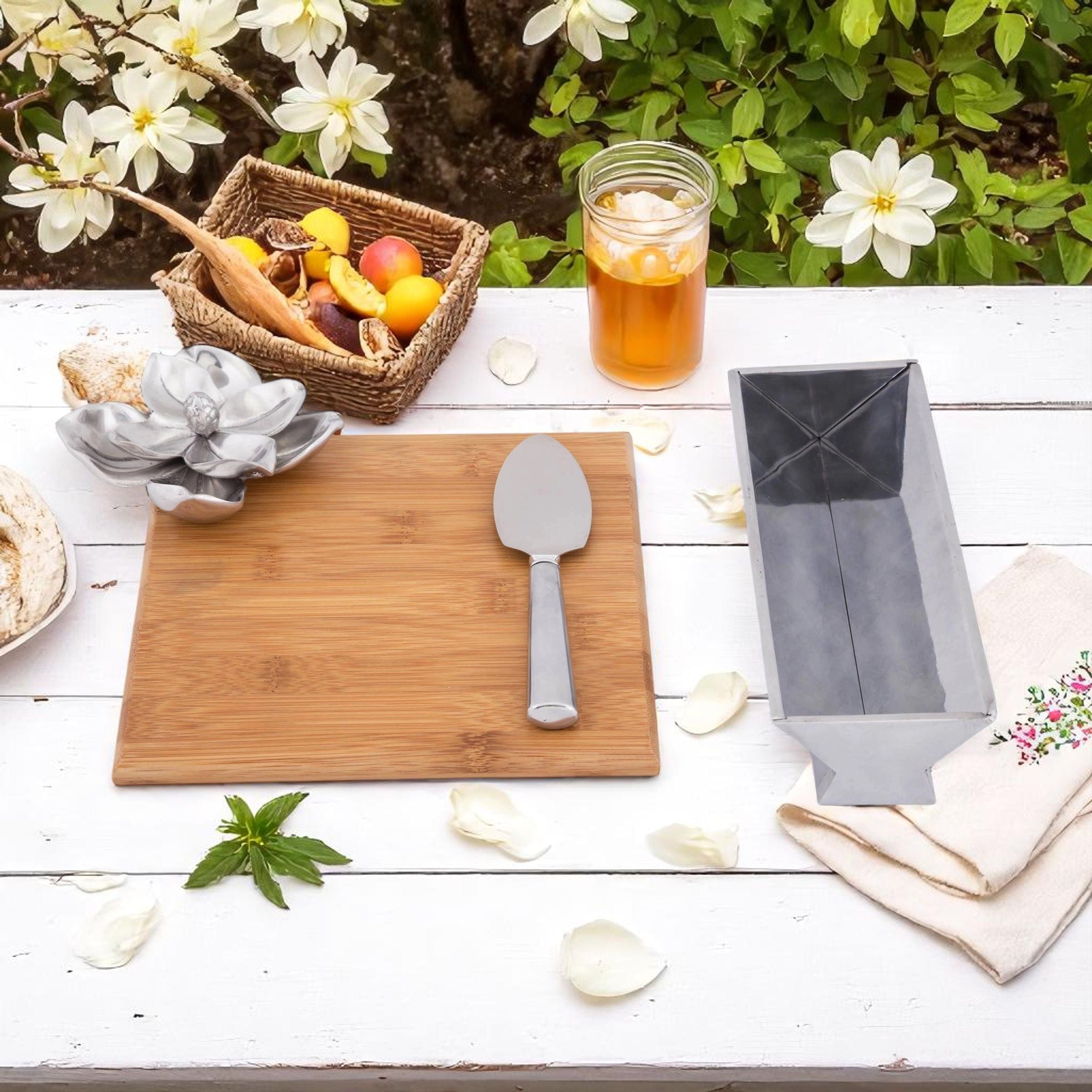 Magnolia Bamboo Cheese Set