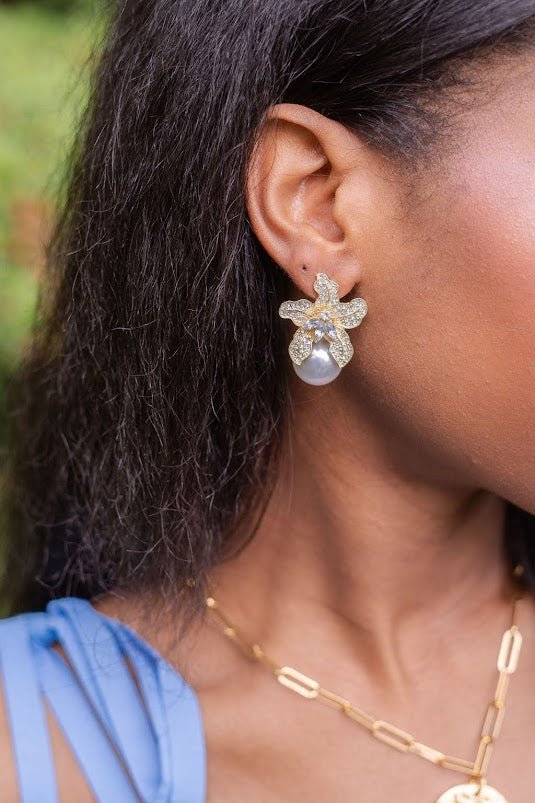 Beth - Rhinestone & Pearl Stud
