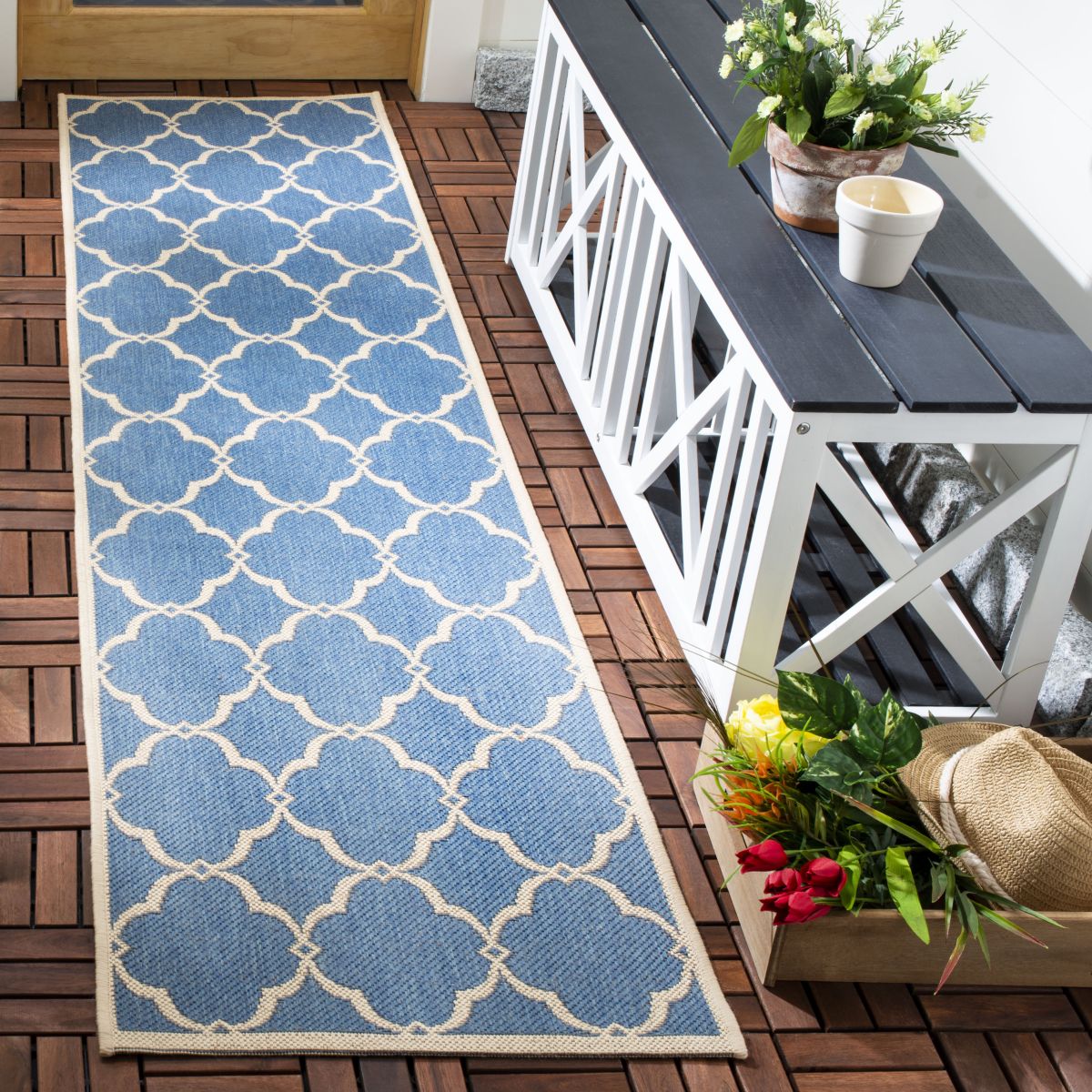 Beach House 125 Rug | Safavieh - BHS125 - Blue / Cream