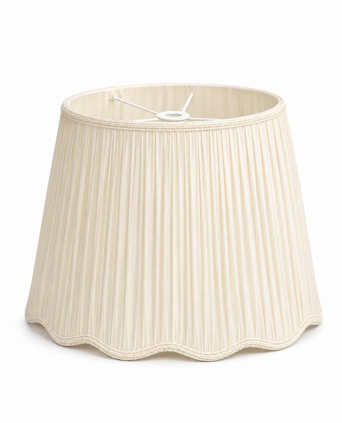 IVORY SCALLOPED PLEATED LAMP SHADE