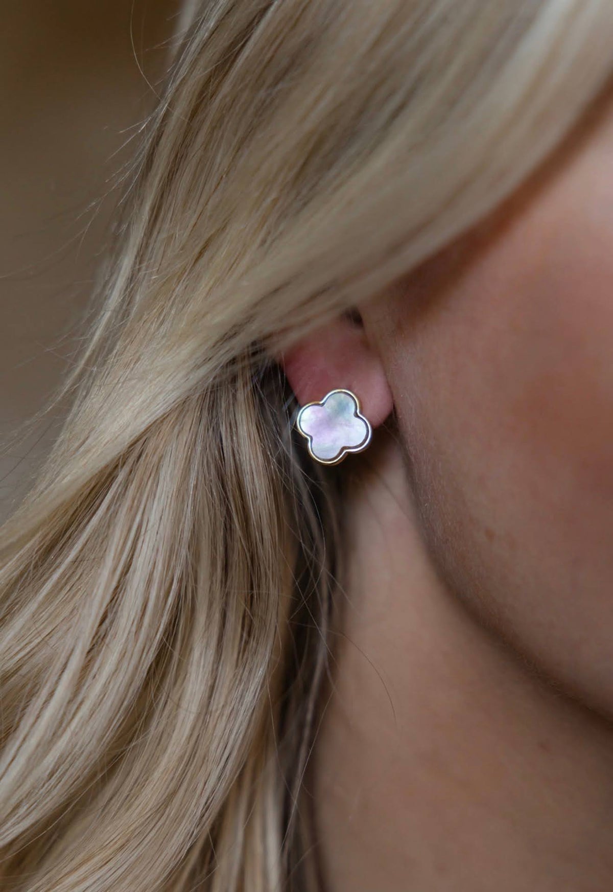 Elle- Clover Mother of Pearl Stud Earring - 18k Gold Plated-Darby Clark Collection