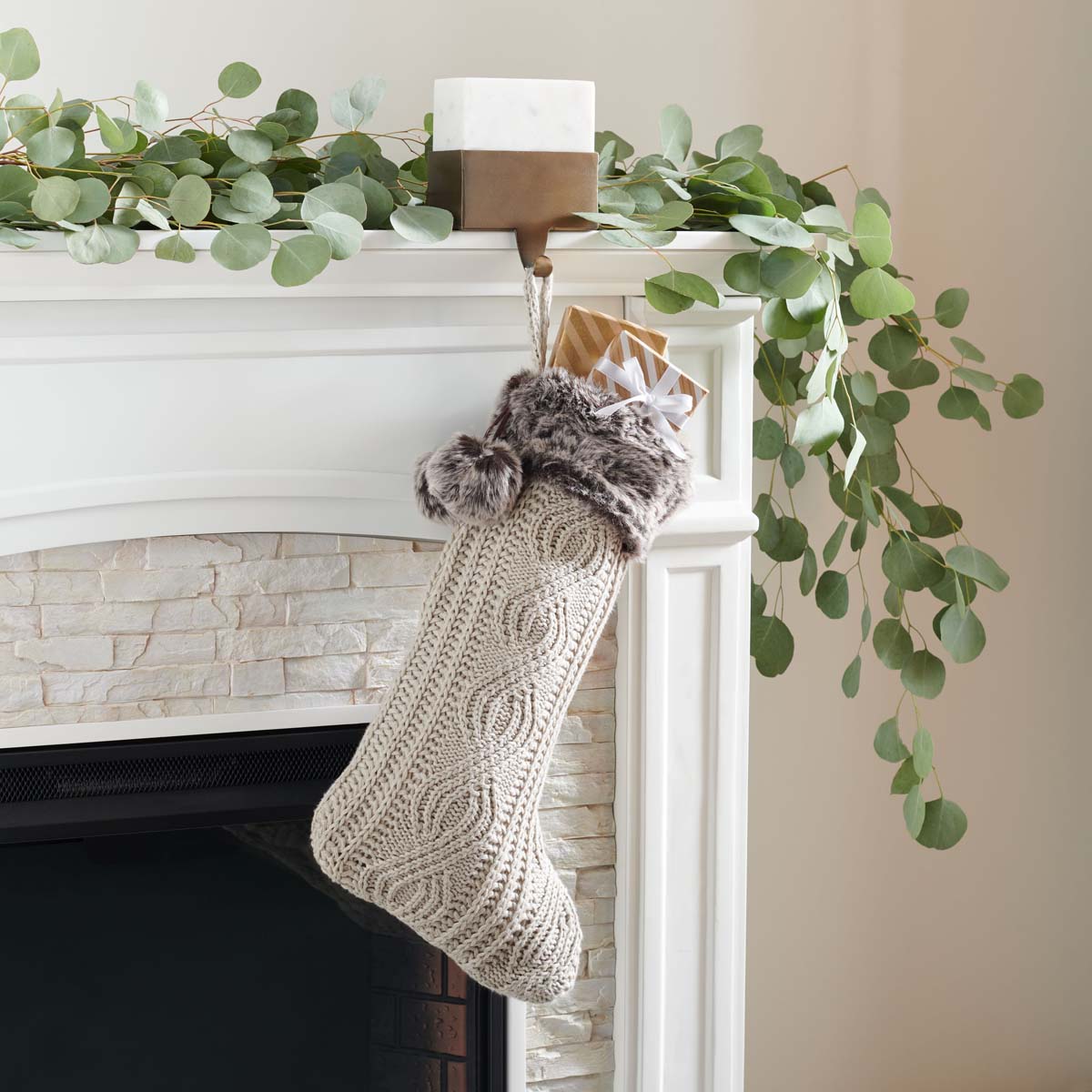 Gingerbread Stocking | Safavieh - HOL1005 - Beige