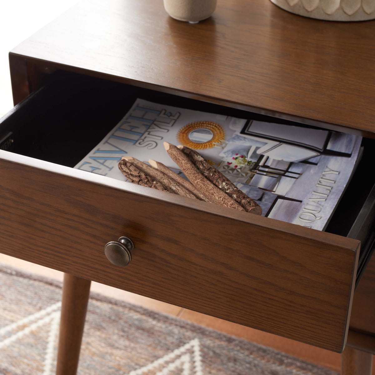 Scully 2 Drawer Nightstand | Safavieh - Oak / Gold