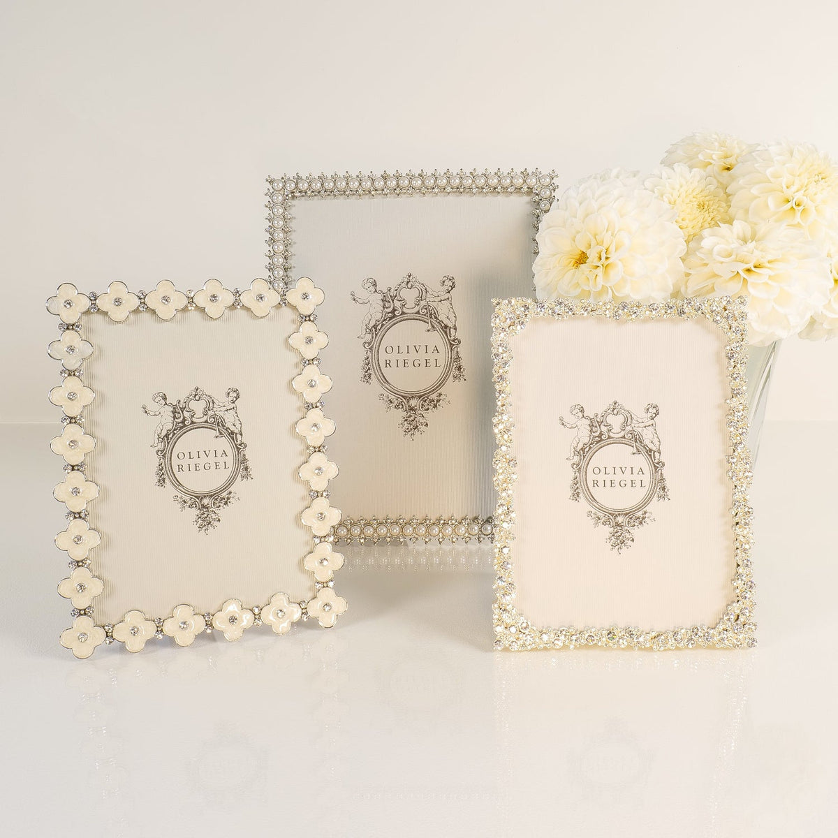 White Enamel Clover Picture Frame, Silver