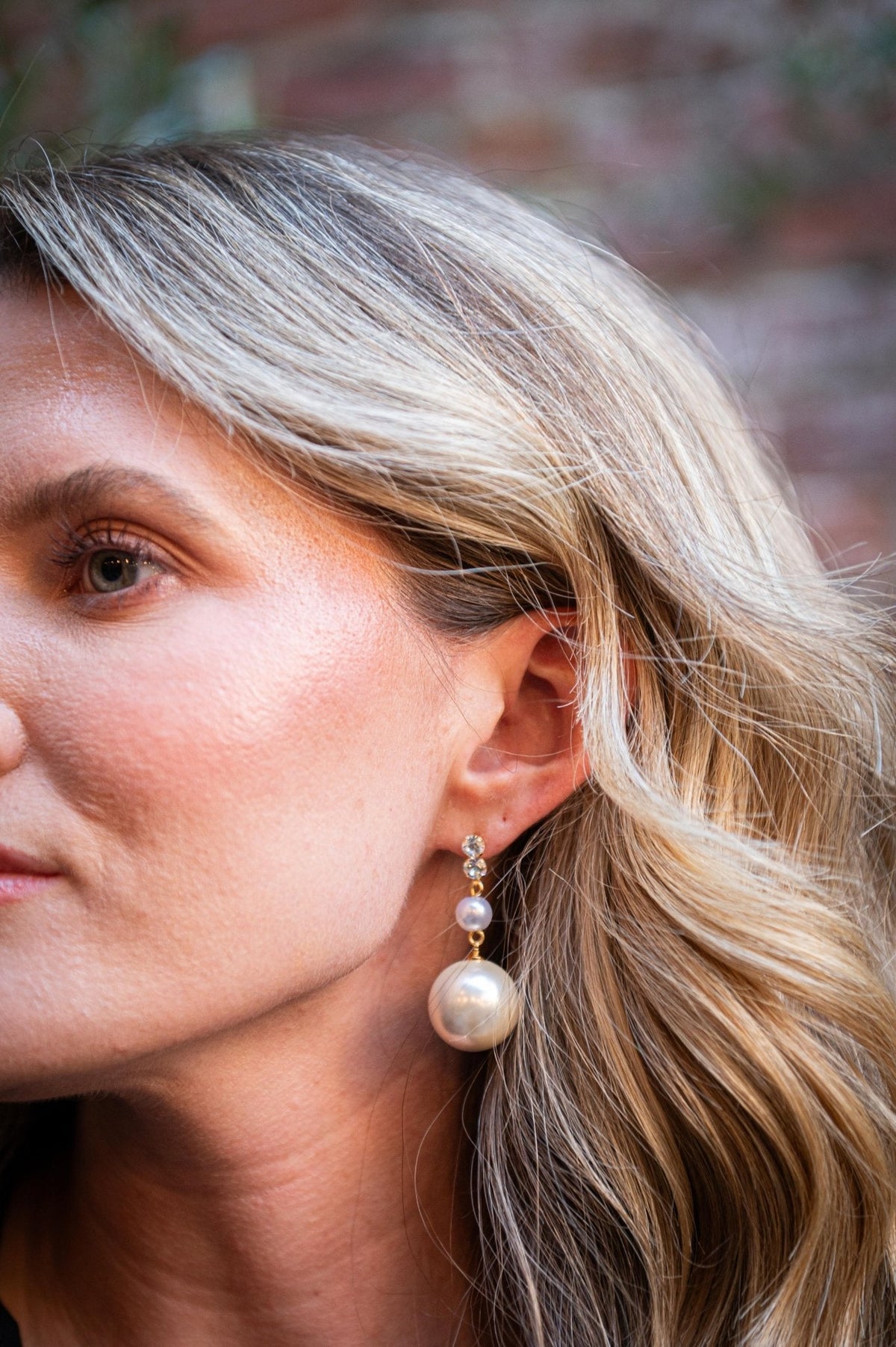 Paris - Pearl and Rhinestone Drop Earring - 18k Gold Plated