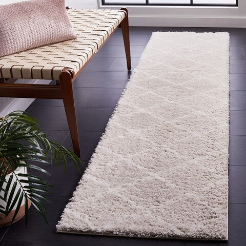 Tahoe Shag 676 Rug | Safavieh - THO676 - Silver / White