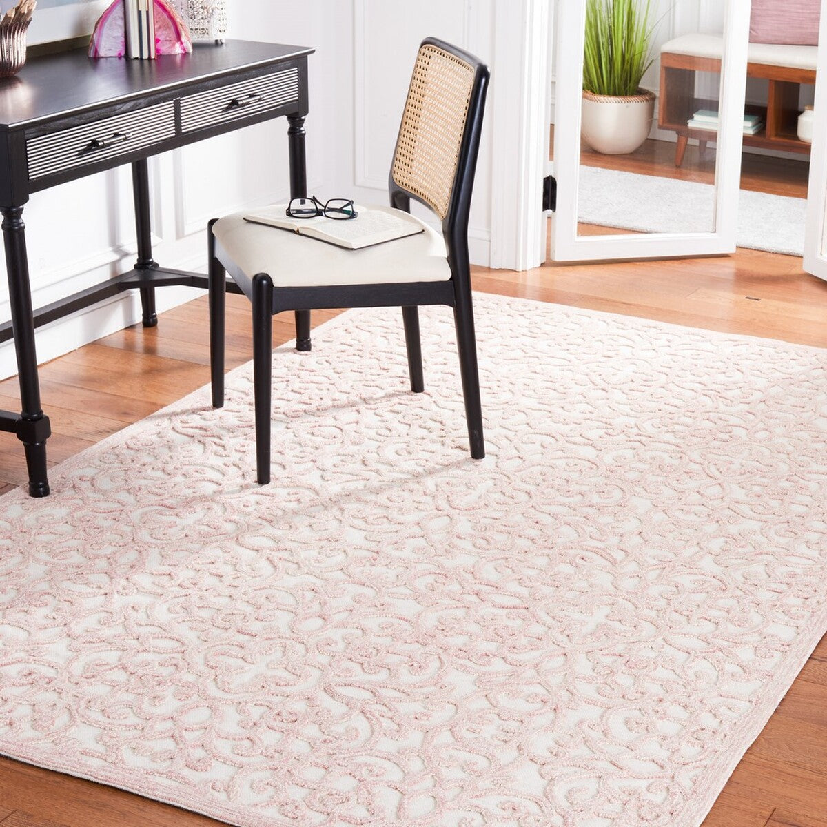 Trace 103 Rug | Safavieh - TRC103 - Ivory / Pink