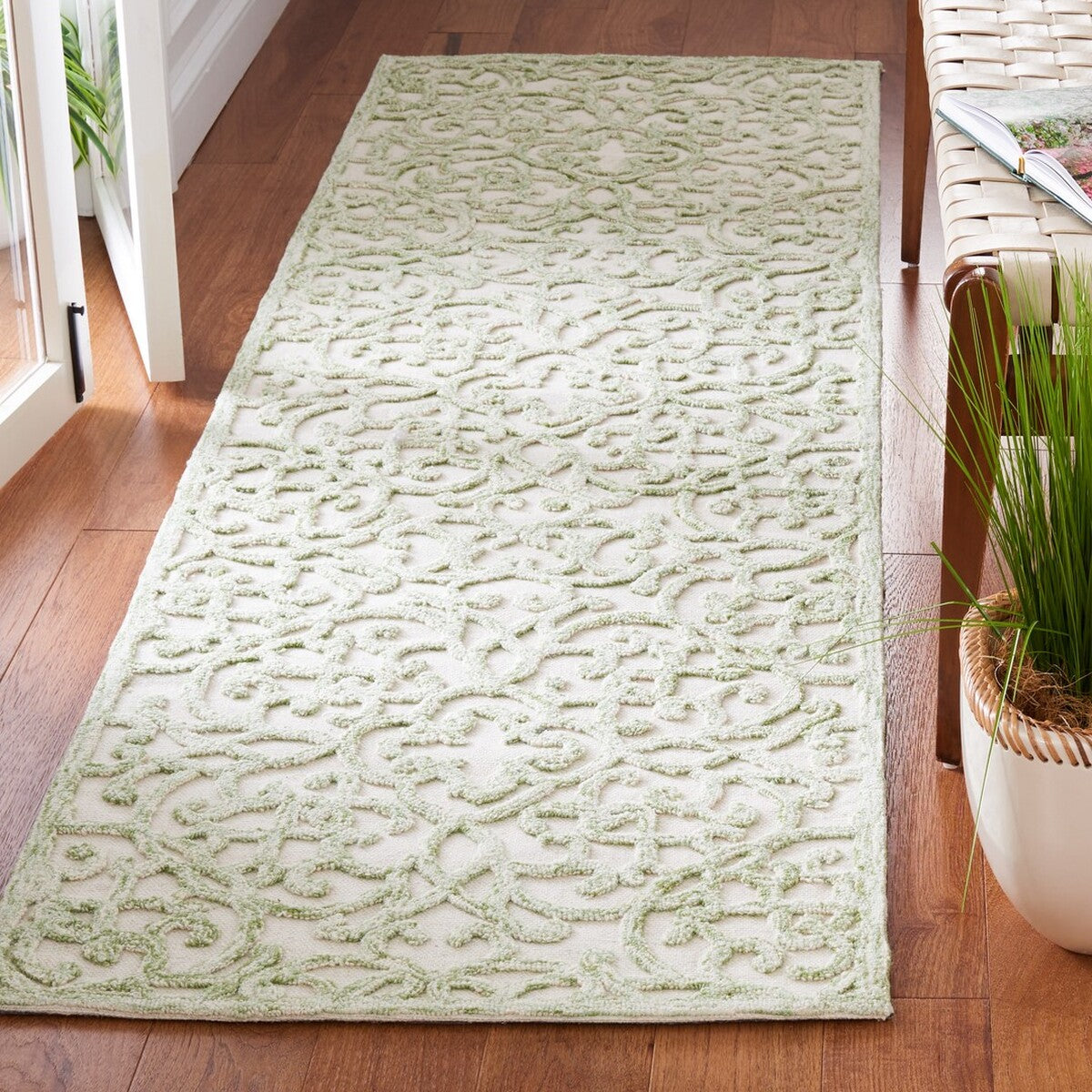 Trace 103 Rug | Safavieh - TRC103 - Ivory / Green