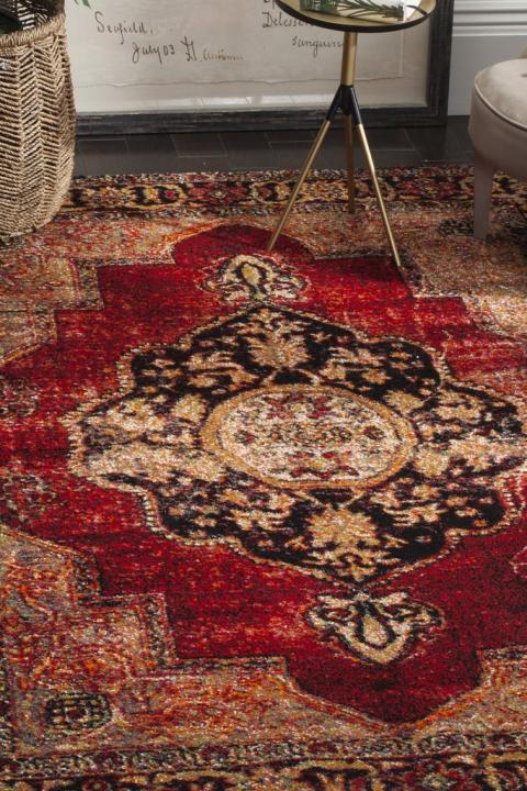 Vintage Hamadan 219 Rug | Safavieh - VTH219 - Red / Multi