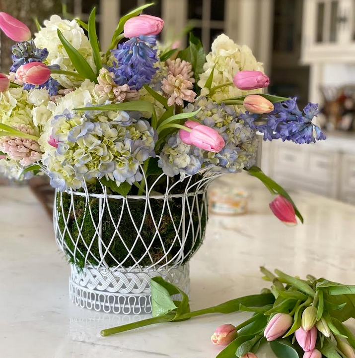 Round White French Wire Basket